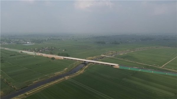 升富策略 宿固高速公路三标段桥梁结构全面完成